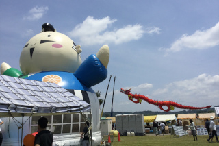 18052801_02.jpg